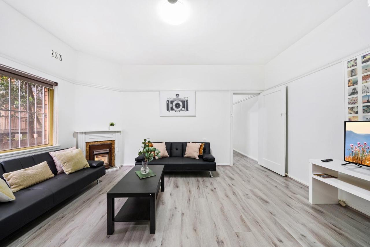 Burwood New 2 Bedroom 2 Bathroom Apartment Cité de Cité de Sydney Extérieur photo