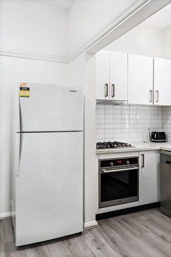 Burwood New 2 Bedroom 2 Bathroom Apartment Cité de Cité de Sydney Extérieur photo